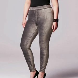 Vera Wang silver/gray corduroy leggings